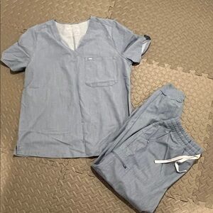 Figs Heather Indigo Catarina one pocket top  and Zamora joggers both XL